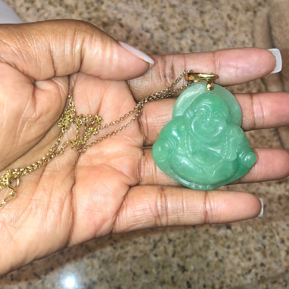 Buddha pendant with chain